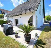 Top gepflegt! Großzügiges EFH mit Garten, Terrasse & Stellplätzen - Nürnberg Maiach