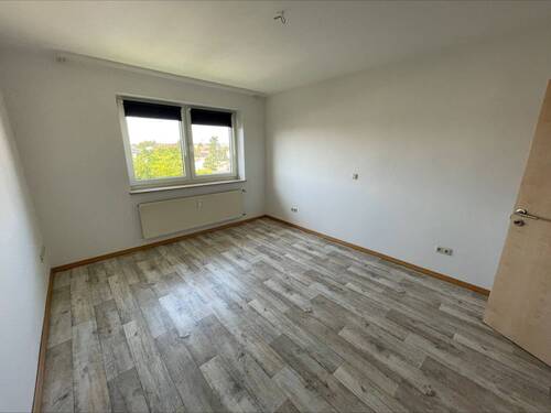 Schlafzimmer 1von 2 - 