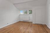 Zimmer 2 Dachgeschoss (18,42m²) - 
