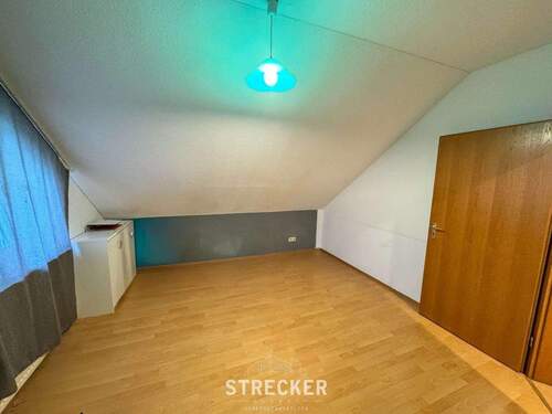 Schlafzimmer - 3 Zimmer Etagenwohnung in Philippsburg