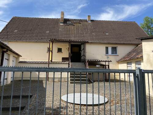 Innenhof - 5 Zimmer Einfamilienhaus zum Kaufen in Rothenburg