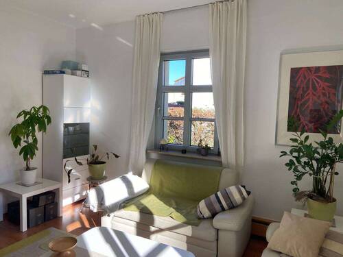 Wohnzimmer - 2 Zimmer Etagenwohnung in Forchheim