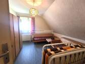 Schlafzimmer1 - 