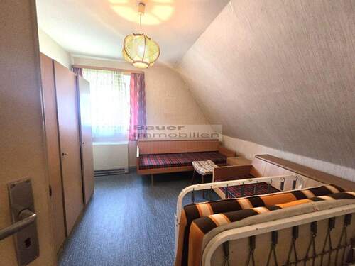 Schlafzimmer1 - 