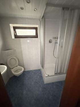 Duschbad im Souterrain - 