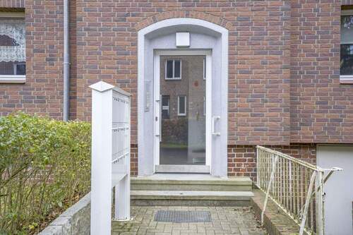 Hauseingang - 2 Zimmer Etagenwohnung in Hamburg / Horn