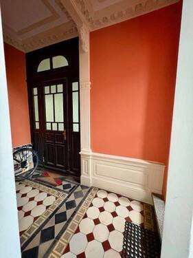 Treppenhauseingang - 3 Zimmer Etagenwohnung zur Miete in Altenburg