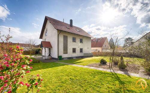 Garten - Mehrfamilienhaus, Wohnhaus mit 240,00 m² in Regensburg zum Kaufen