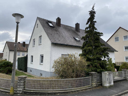 Bild3 - 8 Zimmer Einfamilienhaus in Gerhardshofen