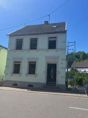 Bild 1 - Freistehendes kernsarniertes 1-2 Familienhaus in St. Wendel-OT zu verkaufen