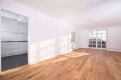 Blick auf's Haus! - 4 Zimmer Etagenwohnung zum Kaufen in Köln