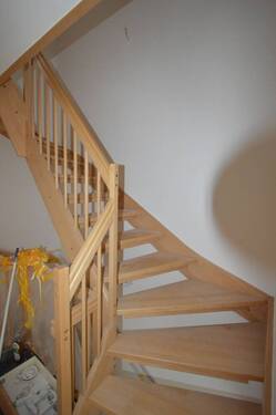 Treppe zum DG - 