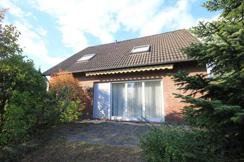 Terrasse - 6 Zimmer Einfamilienhaus zum Kaufen in Verden
