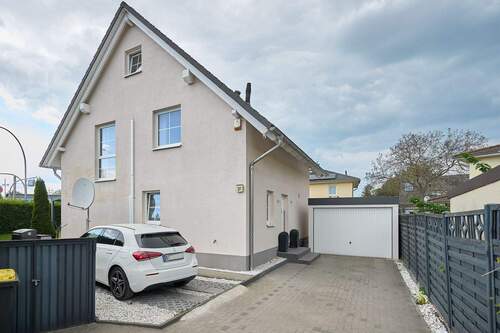 Außenansicht - 4 Zimmer Einfamilienhaus zum Kaufen in Berlin / Rosenthal