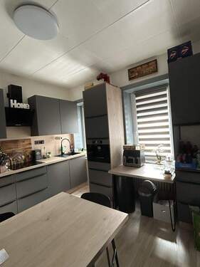 Bild 3 - 5 Zimmer Reihenmittelhaus in Saarbrücken