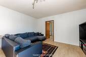 Wohnzimmer - Etagenwohnung mit 73,00 m² in Karlsruhe zum Kaufen