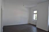 Wohnzimmer - 2 Zimmer Etagenwohnung in Saarbrücken