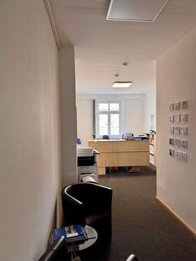 Flur - Büro mit 113,10 m&sup2; in Berlin zur Miete