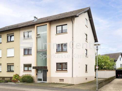 Außenansicht - Hell & modern: Komfortable Eigentumswohnung mit Balkon in Weingarten