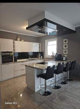 Bild 1 - Haus mit möbiliert - 2.999,00&nbsp;EUR Kaltmiete, ca.&nbsp; 140,00&nbsp;m&sup2;&nbsp;Wohnfl&auml;che