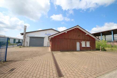 Halle 4 mit Büro - 