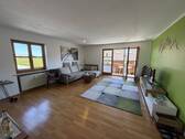 Wohnzimmer - Etagenwohnung mit 63,00 m&sup2; in Bolsterlang zum Kaufen
