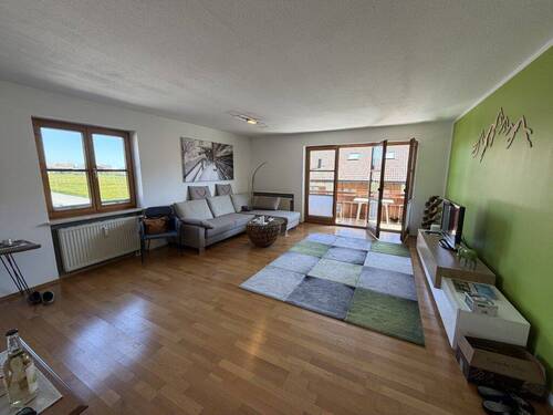 Wohnzimmer - Etagenwohnung mit 63,00 m&sup2; in Bolsterlang zum Kaufen