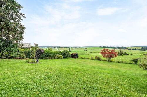 Garten mit Weitblick - 7 Zimmer Einfamilienhaus zum Kaufen in Berg (Aufkirchen)