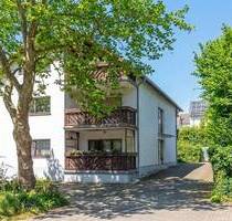 Gemütliche Eigentumswohnung im Dachgeschoss eines gepflegten Mehrparteienhauses in ruhiger Innenstadtlage - Völklingen Stadtmitte