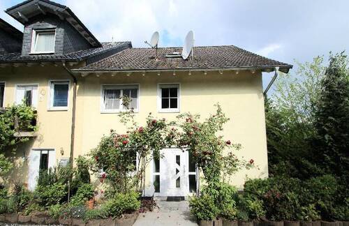 Außenansicht von der Straße aus - Mehrfamilienhaus 4 Wohnungen 318 m² 3 Balkone Terrasse Abstellräume 2 PKW-Stellplätze Bad Godesberg