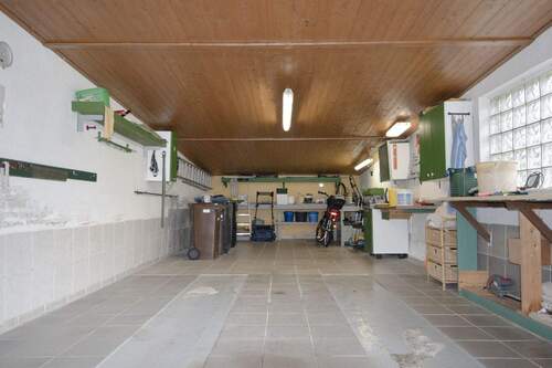 Garage - 
