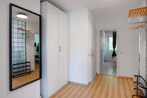 Flur - 2 Zimmer Etagenwohnung in Erftstadt