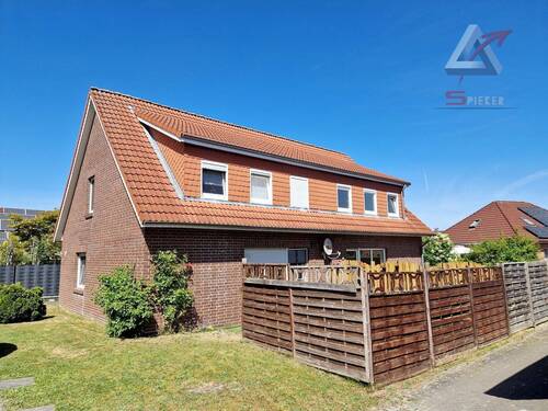 Doppelhaushälfte - Geräumige Doppelhaushälfte in ruhiger Lage.