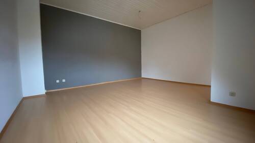 Großes Living - 2 Zimmer Etagenwohnung in Frankfurt am Main