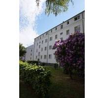 Frei ab 1.8.26 ! offene Küche - kleine Dachterrasse - Bad mit Fenster + Dusche! ! - Chemnitz Gablenz