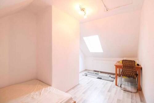 Schlafzimmer I DG - 