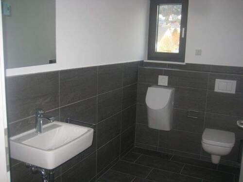 Gäste WC mit Urinal - 