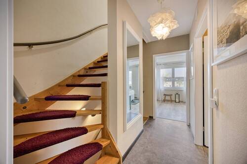 Treppe zum Obergeschoss - 