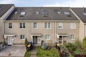 Ansicht Strasse frontal - 4 Zimmer Reihenmittelhaus zum Kaufen in Castrop-Rauxel