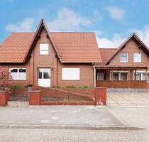 Zweifamilienhaus mit großem Garten - Lohne (Oldenburg)