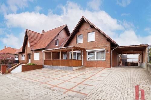 Außen II - 6 Zimmer Mehrfamilienhaus, Wohnhaus zum Kaufen in Lohne (Oldenburg)