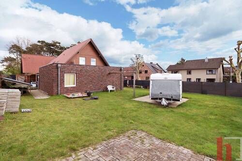 Außen IV - Mehrfamilienhaus, Wohnhaus mit 295,80 m&sup2; in Lohne (Oldenburg) zum Kaufen