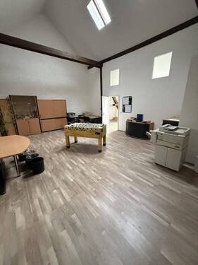 Bild 1 - Helles BüroPraxis 1. OG. - 560,00&nbsp;EUR Kaltmiete, ca.&nbsp; 68,00&nbsp;m&sup2;&nbsp;Wohnfl&auml;che