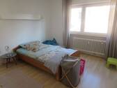geräumiges Schlafzimmer - 