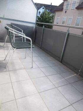 Balkon gen Süden mit fantastischem Weinbergblick - 