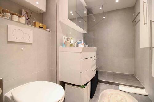 Badezimmer - 2 Zimmer Einfamilienhaus in Feldkirchen-Westerham