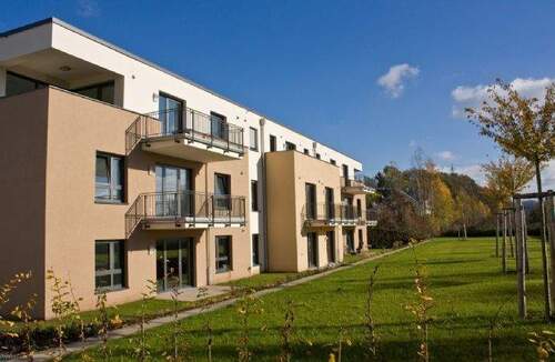 Südfassade - 2 Zimmer Etagenwohnung zur Miete in Igel