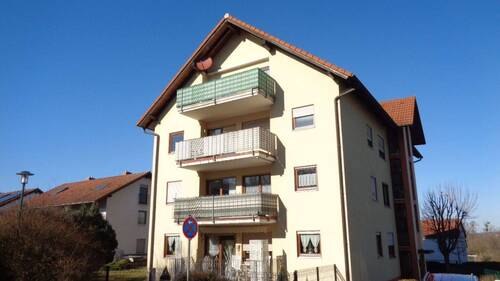 Haus Südseite..JPG - 'Die perfekte 2-Raum-Wohnung mit Balkon'