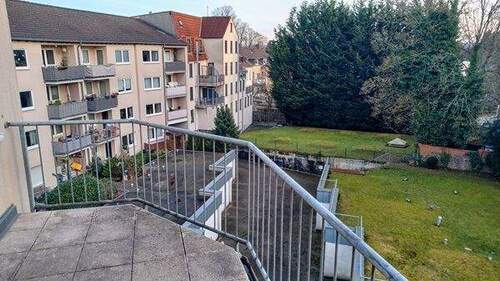 Balkon-Nacharschaft.jpg - 2 Zimmer Terrassenwohnung zur Miete in Bochum