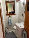 Einliegerwohnung 2: Badezimmer mit Dusche - 